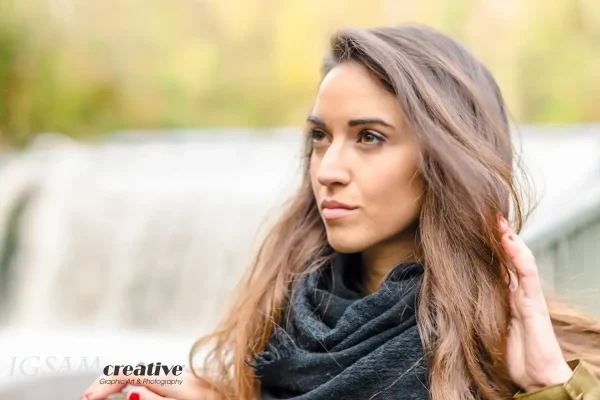 Sesión de book para actriz en estudio fotográfico